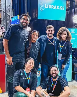 Equipe de intérpretes da LIBRAS.SE em evento